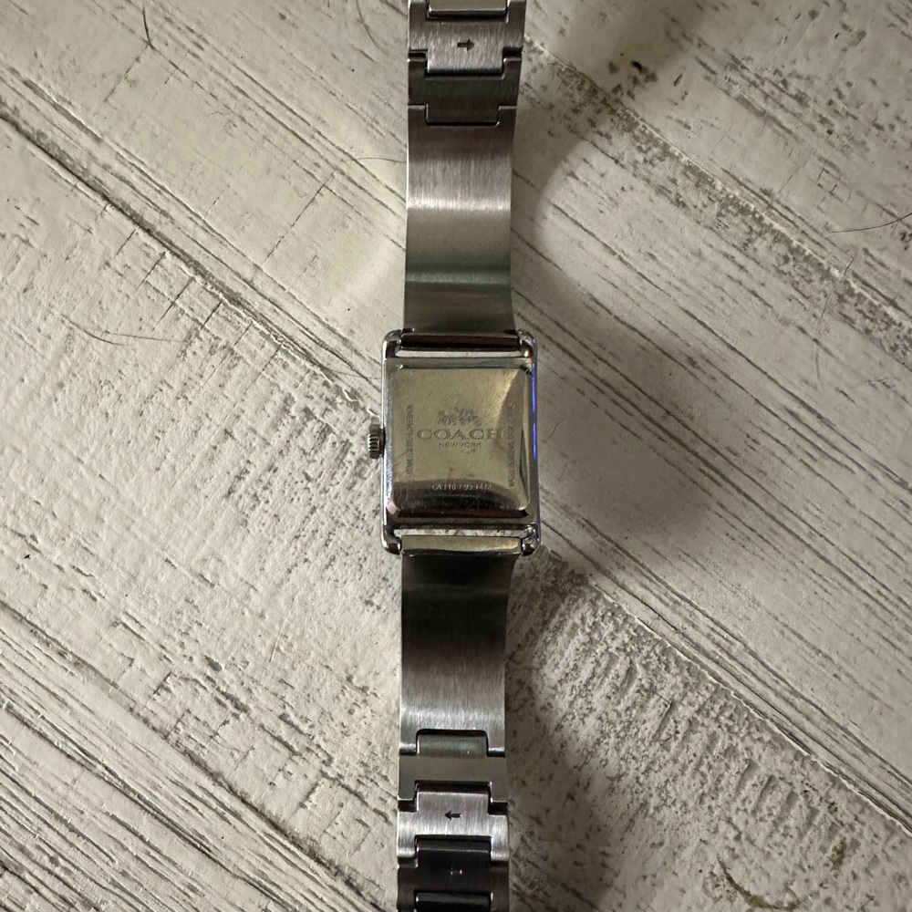 Coach watch - Picture 2 of 2